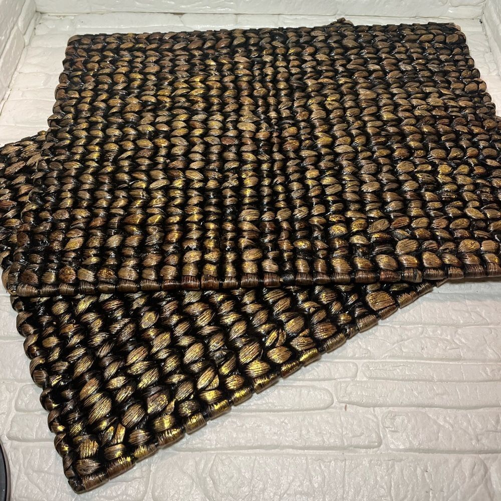 Saro Lifestyle Kailua Hyacinth Placemats in Black (Set of 4)
